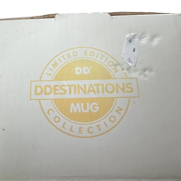 RHODE ISLAND Runs On Dunkin’ Vintage Coffee Mug New With Box - Picture 5 of 8